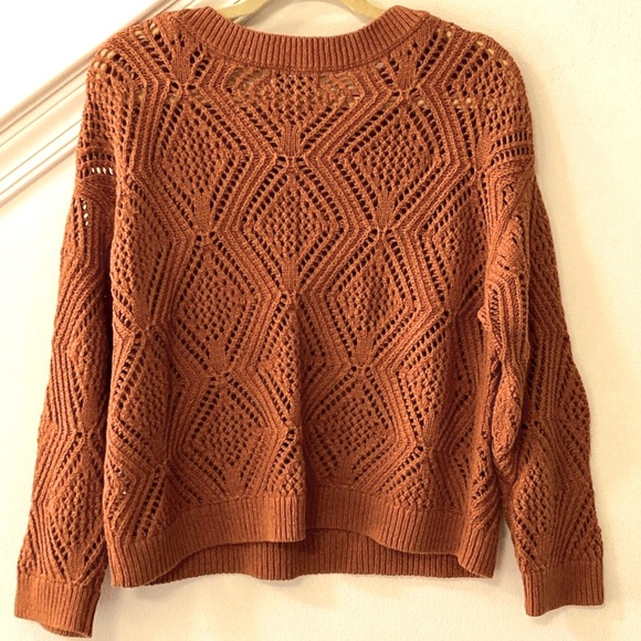 Old Navy Open Knit Sweater size Medium - Picture 2 of 7